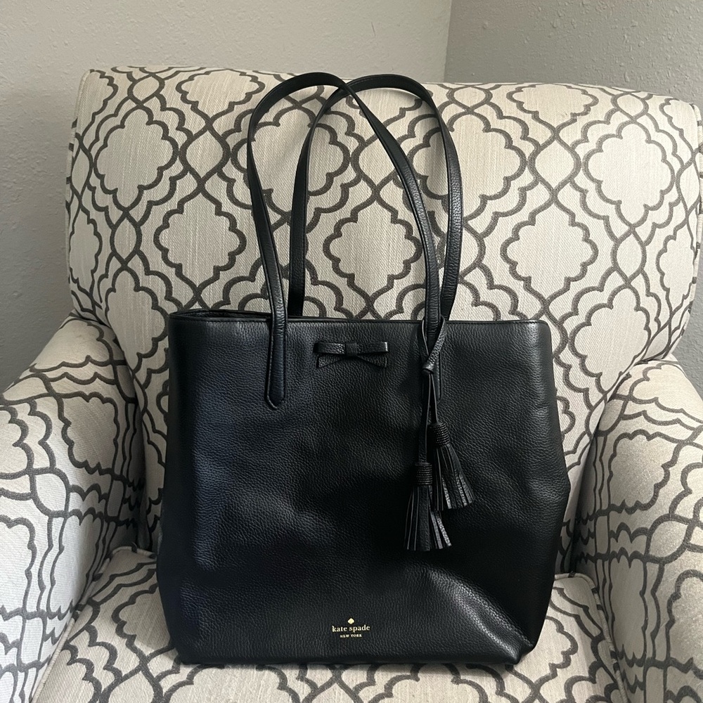 Kate Spade New York. Black leather tote. Great for professional attire